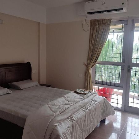 Silver Oaks Flat Sc Golf Links Road Kowdiar Thiruvananthapuram By Probity Ventures エクステリア 写真