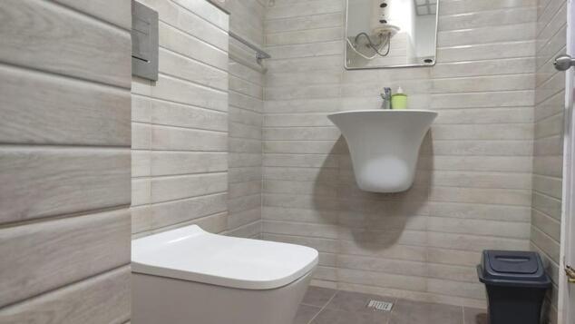 Silver Oaks Flat Sc Golf Links Road Kowdiar Thiruvananthapuram By Probity Ventures エクステリア 写真